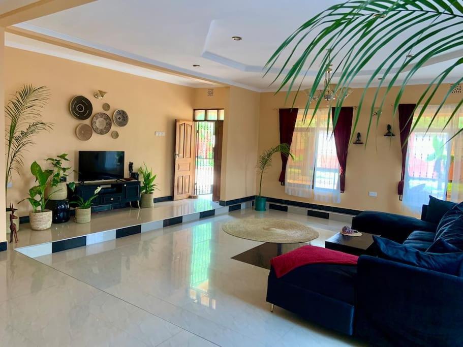 Bungalow X Garten & Terrasse X Wlan X Europaeisch Moshi Luaran gambar