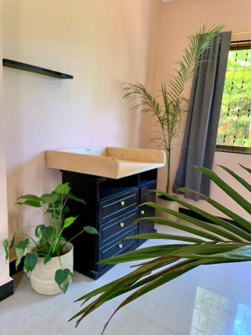 Bungalow X Garten & Terrasse X Wlan X Europaeisch Moshi Luaran gambar